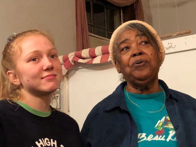 Uni alumna Kathyrn Dullerud listens to Mississippi resident Dorothy Jenkins