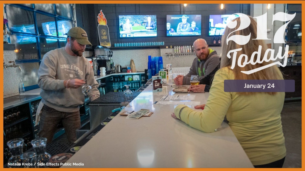 Members of a running club enjoy drinks at Single Speed Brewery in Des Moines. A growing body of research has linked alcohol to elevated risks of cancer.