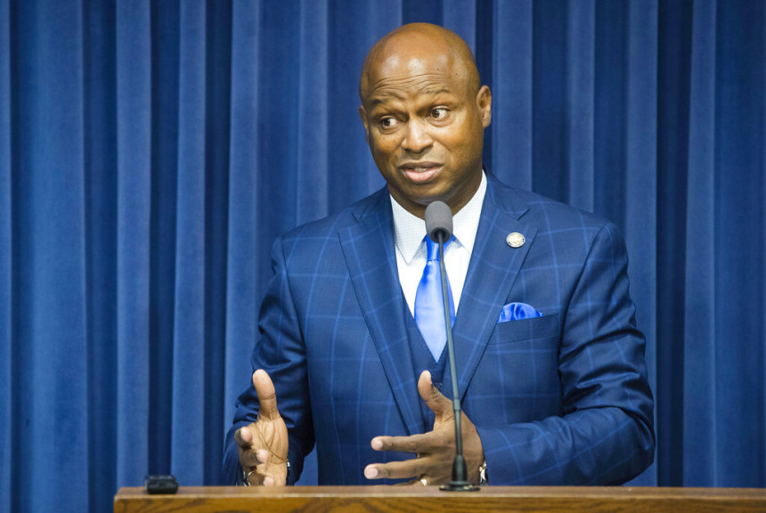  IL House Speaker Emanuel Chris Welch (D-Hillside)