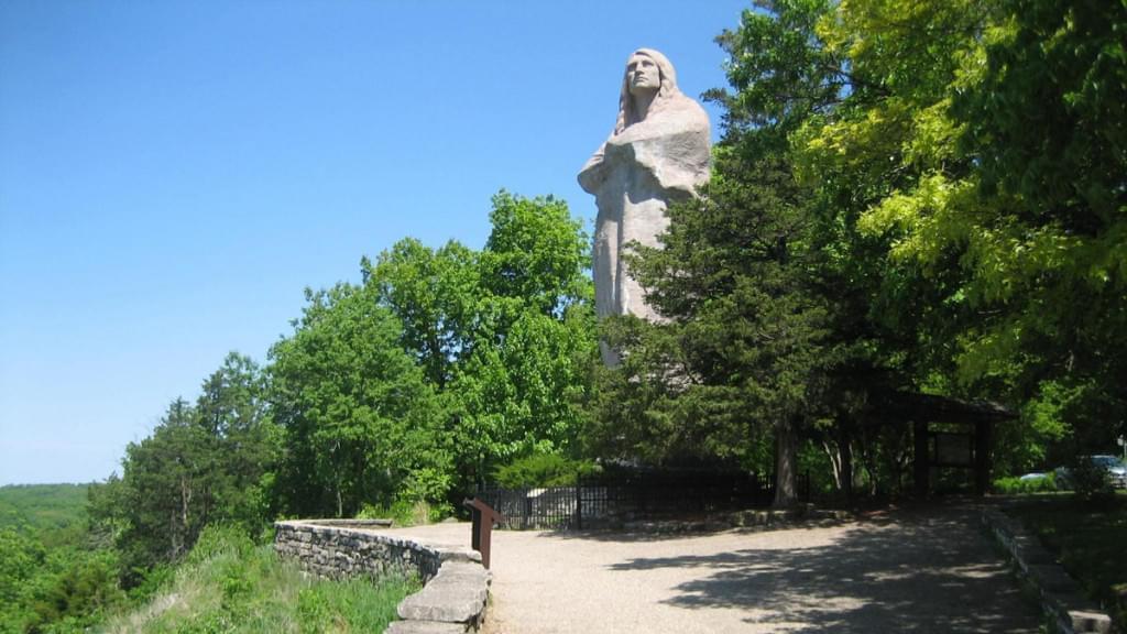 Loredo Taft's statue of 